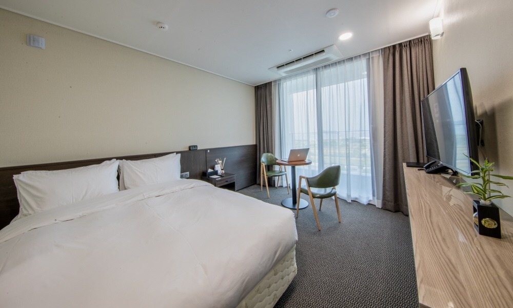 Deluxe Double Room 이미지